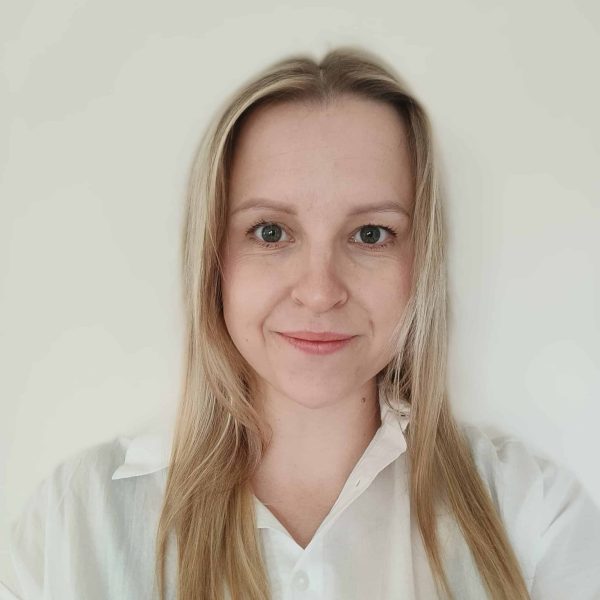 Karolina Niewiarowicz