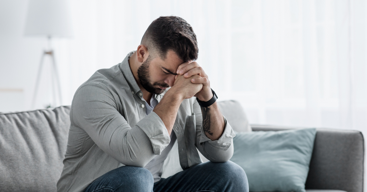 mężczyzna w derpesji